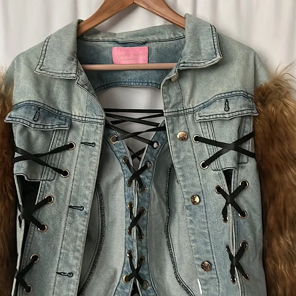 Azalea Wang Light Blue Denim Jean Faux Fur Sleeves Jacket Coat **Size L** 🌺🌺 - Picture 3 of 5
